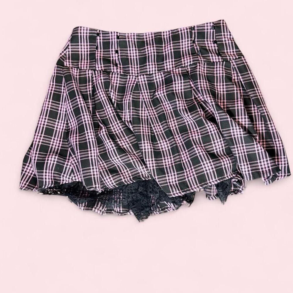 Vintage Hot Topic size M pink & black plaid pleated skirt Y2k jirai kei alt girl